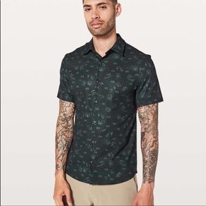 Lululemon Airing Easy SS Buttondown